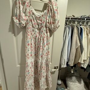 Stellah Floral Puff Sleeve Maxi Dress